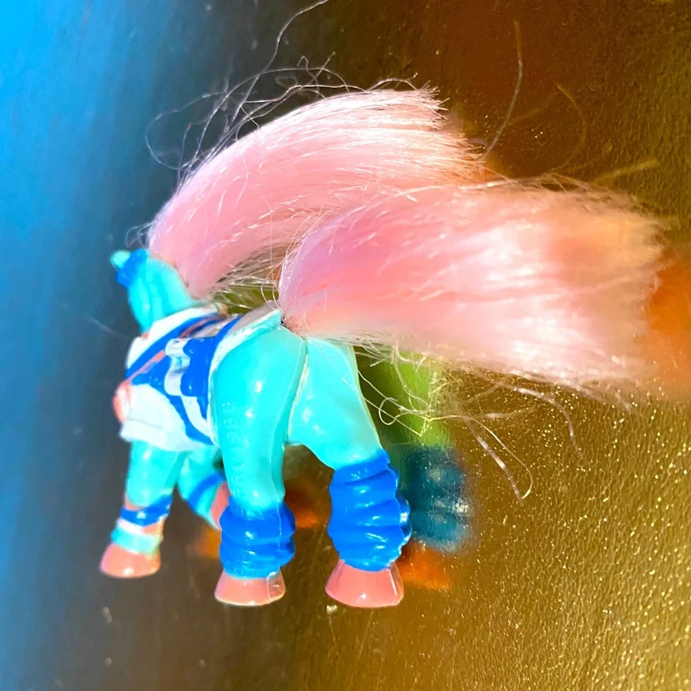 LITTLE BEAUTIES VTG 1991 WORKOUT GIRL MINIATURE PONY PARTY FAVOR TOYS R US 2”